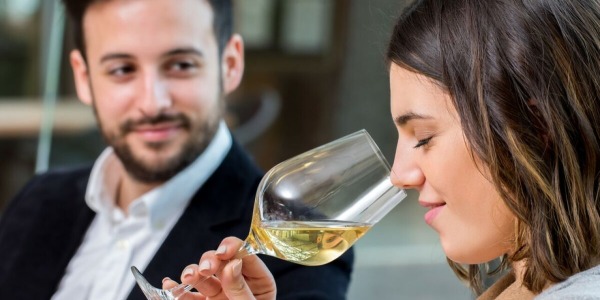 Wine Tasting: The Ballet of Aromas